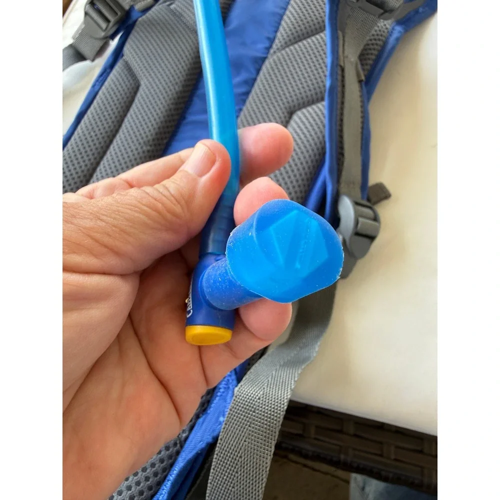 CamelBak Rogue light Hydration Pack Blue Grey Cycling Hiking‎ Backpack w Bladder